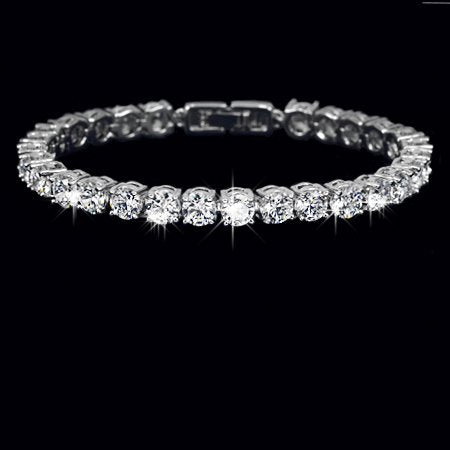 How to Wear a Diamond Tennis Bracelet