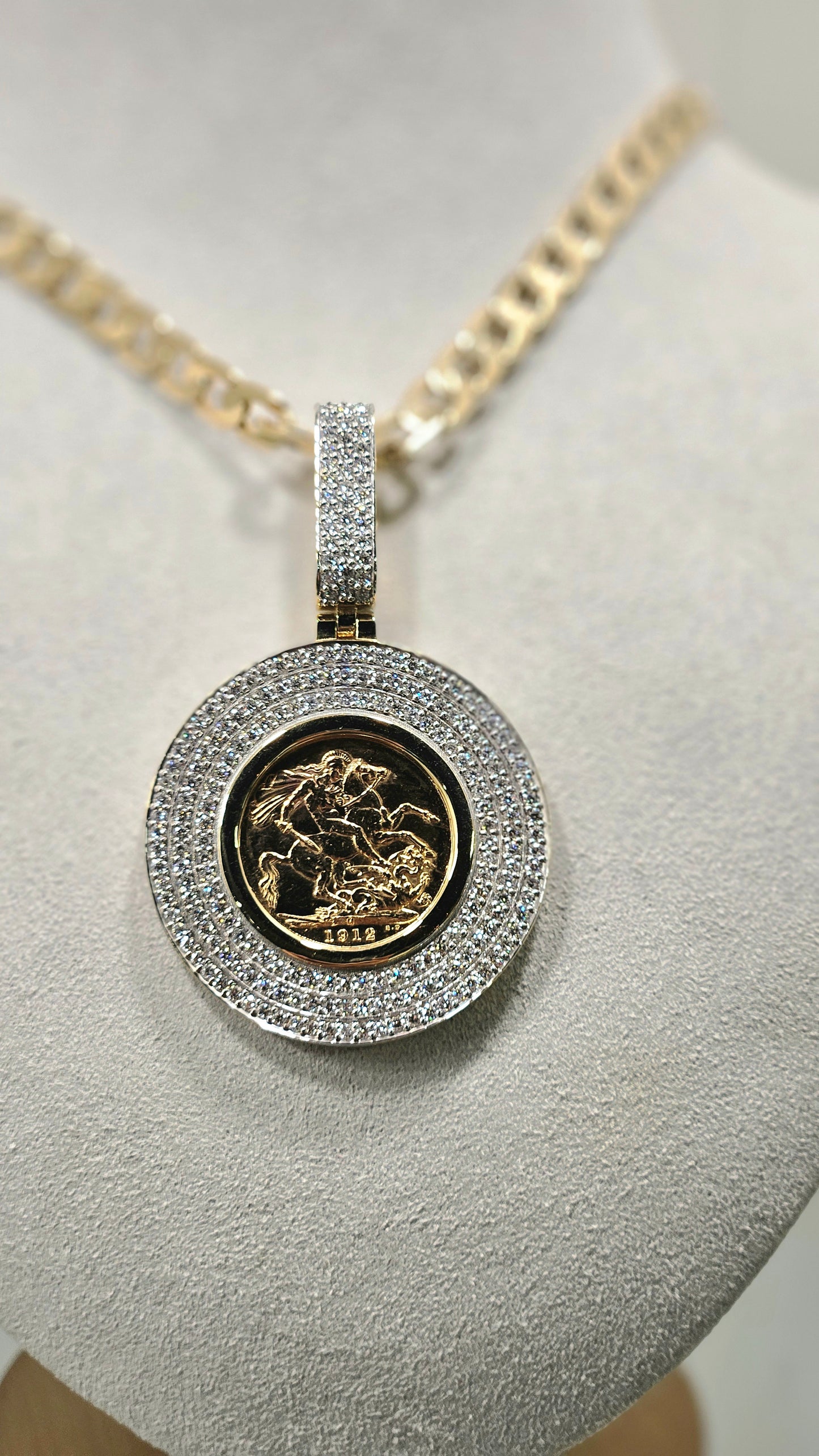 Sovereign Pendant