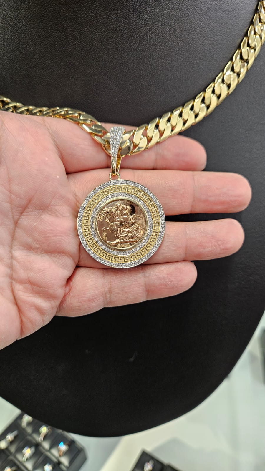 Gold Sovereign Pendant