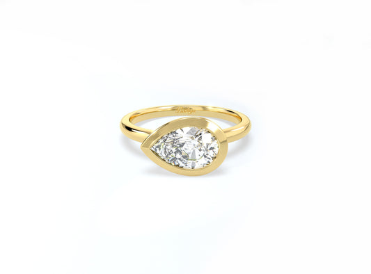 Pear Bezel Ring - Yellow Gold - Bodega