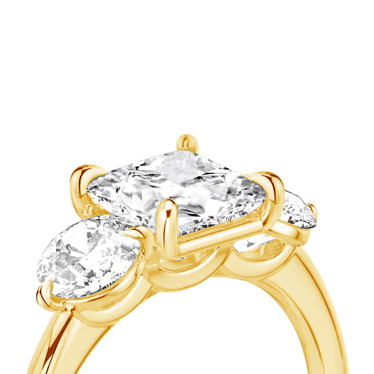 3 Stone Princess Cut Ring - Yellow Gold - Bodega